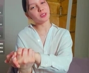 meryldell is a  year old female webcam sex model.