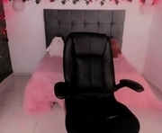 karly_closson is a 43 year old female webcam sex model.