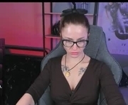 whitneypunnch is a 99 year old female webcam sex model.