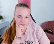 _mari_clark is a  year old female webcam sex model.