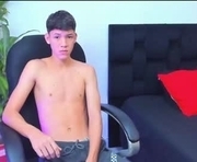 michael_twink18 is a 18 year old male webcam sex model.