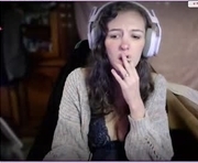 xelliee_rosex is a 27 year old female webcam sex model.