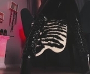 misslecter is a 22 year old female webcam sex model.