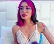 azurakindong is a  year old female webcam sex model.