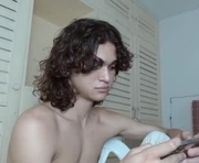 halan_jr is a 19 year old male webcam sex model.