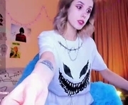 crazy_punk is a 21 year old female webcam sex model.