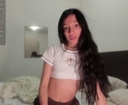 fucklayla is a 19 year old female webcam sex model.