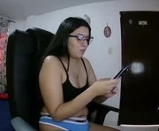 lau_moreno is a 25 year old female webcam sex model.