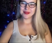kindsweet is a  year old female webcam sex model.