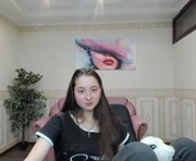 lisa_floyd is a 18 year old female webcam sex model.