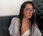 missari054 is a 21 year old female webcam sex model.