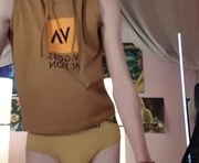 tommiehi is a  year old male webcam sex model.