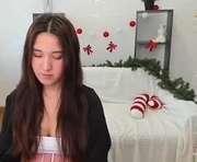 annaelfi is a 18 year old female webcam sex model.