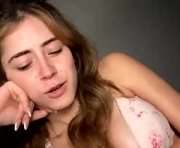 lizbabyaaa is a  year old female webcam sex model.