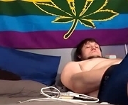 krissandbridget is a 25 year old couple webcam sex model.