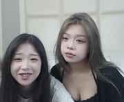 selenasharon1 is a 19 year old female webcam sex model.