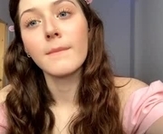 joanalkins is a 18 year old female webcam sex model.
