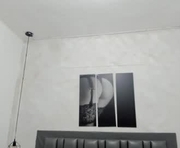 dakota_roussee is a  year old female webcam sex model.