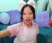 giaa_rossi is a 18 year old female webcam sex model.