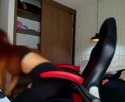 alicia_wonder_dl is a  year old female webcam sex model.