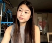 jeannettavidro is a  year old female webcam sex model.