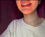 kiridiasi is a 19 year old female webcam sex model.