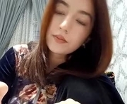 maileppanen is a 18 year old female webcam sex model.