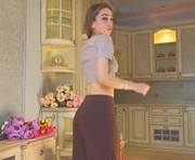 nganlico is a 18 year old female webcam sex model.