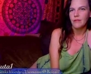 defututa is a 32 year old female webcam sex model.