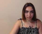 little___angell is a 23 year old female webcam sex model.