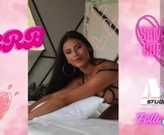samaracortez is a 18 year old female webcam sex model.