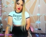 dannia_13 is a  year old shemale webcam sex model.