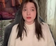 meowki4 is a 20 year old female webcam sex model.