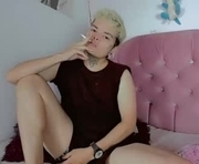 steven_wolfxx is a 20 year old female webcam sex model.