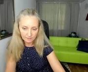 missuniverse_77 is a 41 year old female webcam sex model.