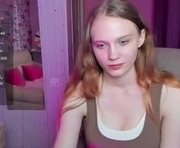 nika_tinsy is a 19 year old female webcam sex model.