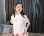 jennifer_brownn is a  year old female webcam sex model.