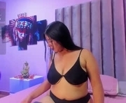 nataly_owens is a 26 year old female webcam sex model.
