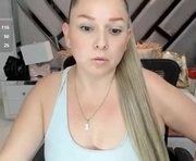 natalia5560 is a  year old female webcam sex model.