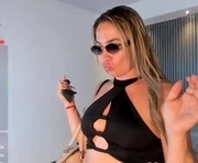 alessia_taylorr is a 32 year old female webcam sex model.
