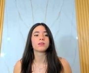 dayashcruz is a 18 year old female webcam sex model.