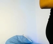 melani_eli is a 30 year old female webcam sex model.