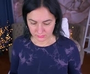 zafiramoonn is a 34 year old female webcam sex model.