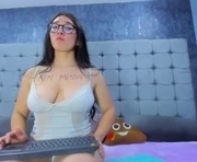 mia_hornny is a 19 year old female webcam sex model.