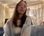 marielamilewski is a 18 year old female webcam sex model.
