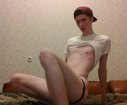 mikewate is a 22 year old male webcam sex model.