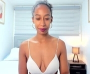 Adult sex cam with 28 yrs old female, ,  ,  - jade_obi