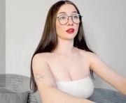 christine_steart is a 18 year old female webcam sex model.