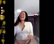 lexie_babe is a 19 year old female webcam sex model.