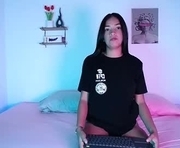 lilah025 is a 25 year old female webcam sex model.